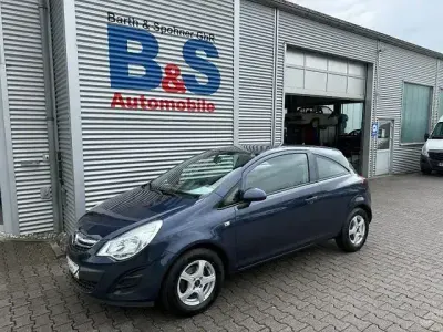 Gebraucht Opel Corsa Selection 69 PS (50 kW) 2012 Blau Kleinwagen