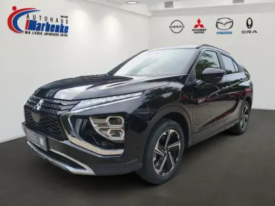Gebraucht Mitsubishi Eclipse Cross Plus 188 PS (138 kW) 2022 Schwarz metallic SUV
