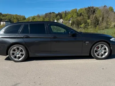 Gebraucht BMW 525 M Sport 218 PS (160 kW) 2012 Schwarz Limousine