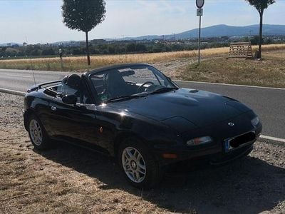 Gebraucht Mazda MX5 90 PS (66 kW) 1997 Schwarz Cabrio