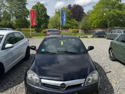 Gebraucht Opel Tigra 125 PS (91 kW) 2006 Schwarz Cabrio