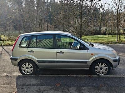 Grau Gebraucht 2006 Ford Fusion Limousine | 3.200 € (Fairer Preis)