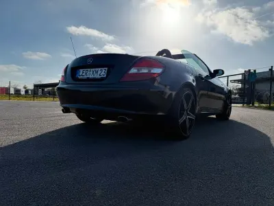 Gebraucht Mercedes SLK280 231 PS (169 kW) 2005 Schwarz Cabrio