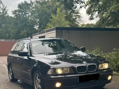 Gebraucht BMW 530 Exclusive 193 PS (141 kW) 2002 Schwarz Kombi