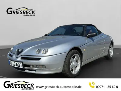 Second-hand Alfa Romeo Spider 155 CP (114 kW) 2000 Argintiu Cabrio