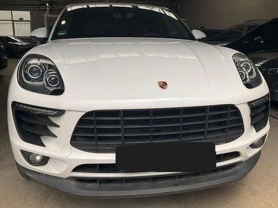 Porsche Macan S