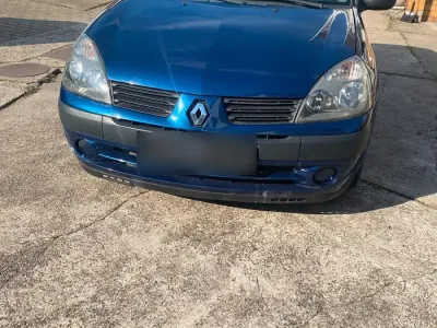 Gebraucht Renault Clio 75 PS (55 kW) 2004 Blau Kleinwagen