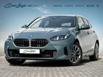 Gebraucht BMW 120 Performance 170 PS (125 kW) 2025 Cape york green metallic Kleinwagen
