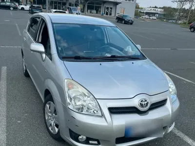 Gebraucht Toyota Corolla 130 PS (95 kW) 2009 Silber Limousine