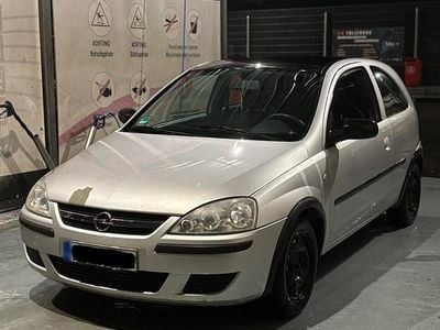 Usata Opel Corsa 70 CV (51 kW) 2004 Argento Utilitaria
