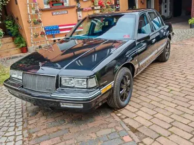 Gebraucht Buick Skylark 162 PS (119 kW) 1989 Schwarz Limousine