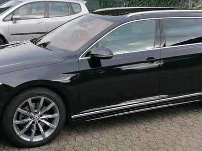 Gebraucht VW Passat R-line 179 PS (131 kW) 2018 Schwarz Kombi