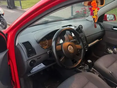 Gebraucht VW Polo 55 PS (40 kW) 2005 Rot Kleinwagen