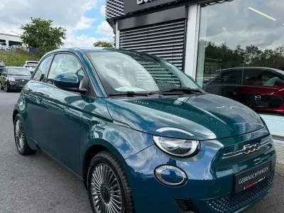 Gebraucht Fiat 500e Icon 86 kW (118 PS) 2022 Grün
