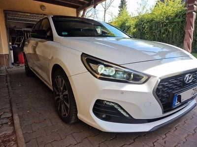 Gebraucht Hyundai i30 YES! 140 PS (102 kW) 2019 Weiß Limousine
