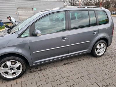 gebraucht VW Touran 1.4 TSI Highline