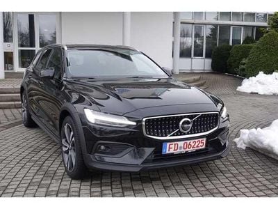 Gebraucht Volvo V60 CC 145 PS (106 kW) 2023 Kombi