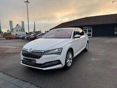 Weiß Gebraucht 2020 Skoda Superb Style Limousine | 19.989 € (Fairer Preis)