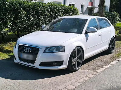 Gebraucht Audi A3 Sportback S-Line 125 PS (91 kW) 2010 Weiß Kleinwagen