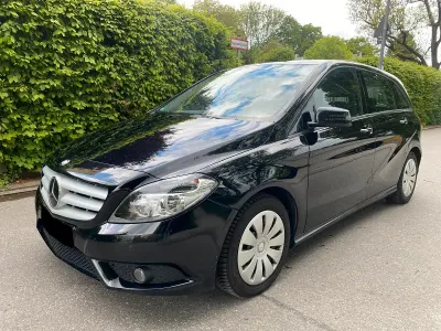 Używany Mercedes B200