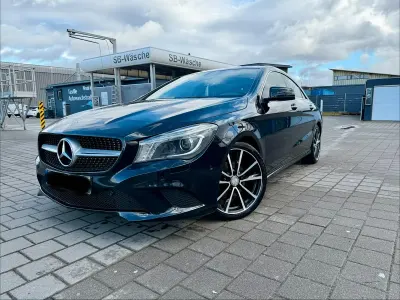 Gebraucht Mercedes CLA200 163 PS (119 kW) 2013 Schwarz Coupé