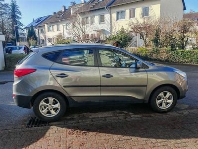 Gebraucht Hyundai ix35 Trend 135 PS (99 kW) 2012 Grau SUV