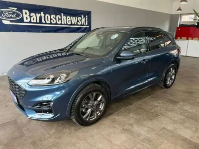 Gebraucht Ford Kuga ST-Line X 152 PS (111 kW) 2023 Chromablau metallic SUV
