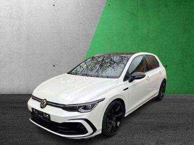 Gebraucht VW Golf VIII Style 150 PS (110 kW) 2024 Oryxweiß perlmutteffekt Limousine