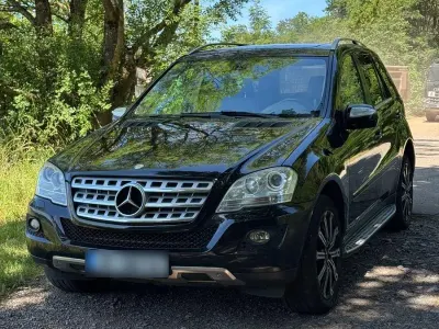 Gebraucht Mercedes ML320 224 PS (164 kW) 2008 Schwarz SUV