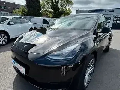 Gebraucht Tesla Model Y RWD 255 kW (347 PS) 2023 Solid SUV