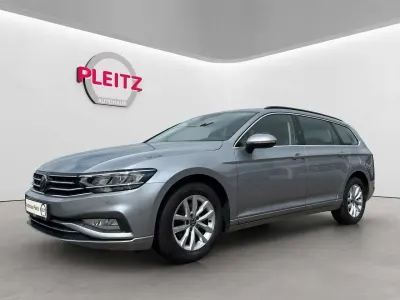 Gebraucht VW Passat Business 150 PS (110 kW) 2022 Silber Kombi