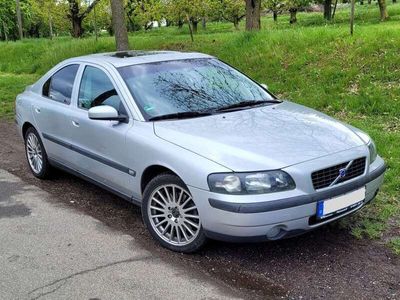 gebraucht Volvo S60 2.4 Autom. 140 PS eSSD Leder