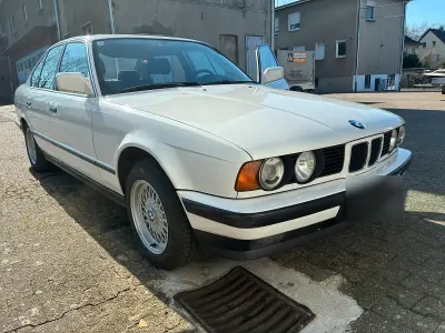 Gebraucht BMW 518 150 PS (110 kW) 1993 Weiß Limousine