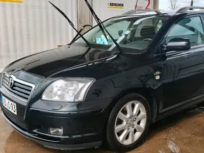 Gebraucht Toyota Avensis 177 PS (130 kW) 2006 Schwarz Kombi