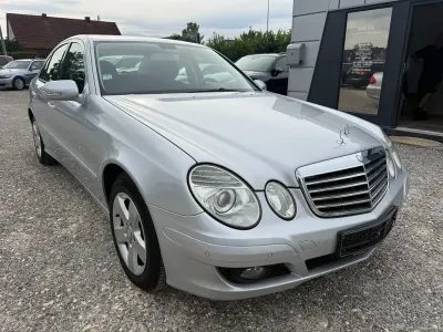 Gebraucht Mercedes E220 170 PS (125 kW) 2007 Silber Limousine