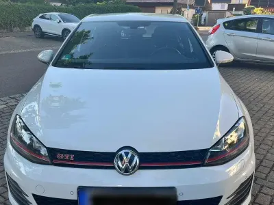 Gebraucht VW Golf VII GTI 220 PS (161 kW) 2016 Weiß Limousine