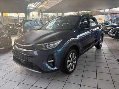 Gebraucht Kia Stonic Vision 101 PS (74 kW) 2020 (beu) denimblau met./schwarz (metallic) SUV