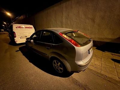 Usata Ford Focus 80 CV (58 kW) 2005 Blu Berlina