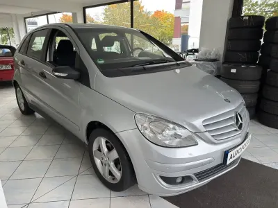 Używany Mercedes B170 116 KM (85 kW) 2006 Srebrny Minivan