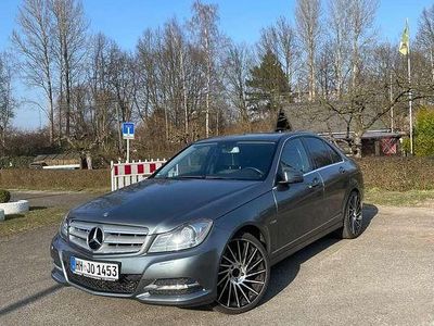 Grau Gebraucht 2011 Mercedes C200 Avantgarde Limousine | 12.900 € (Etwas zu teuer)