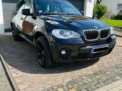 gebraucht BMW X5 xDrive30d M-Paket Pano 8fach Bereift