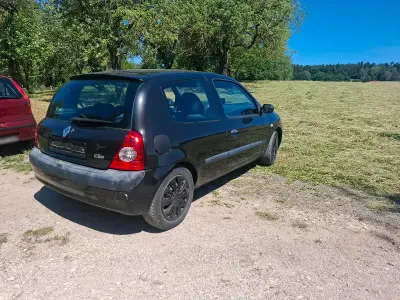 Gebraucht Renault Clio 55 PS (40 kW) 2005 Schwarz Kleinwagen