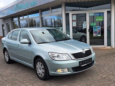 gebraucht Skoda Octavia LimoAmbiente*1.HAND*SCHECKHEFT*AHK*SR+WR