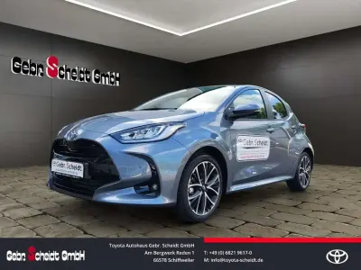 Neu Toyota Yaris Hybrid 116 PS (85 kW) 2026 Celestite grey Kleinwagen