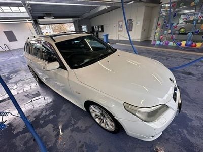 BMW 525