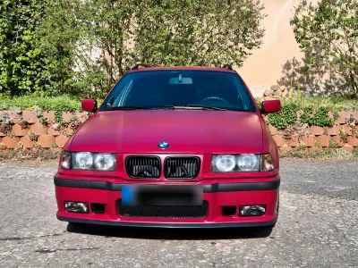 Gebraucht BMW 323 170 PS (125 kW) 1998 Rot Kombi