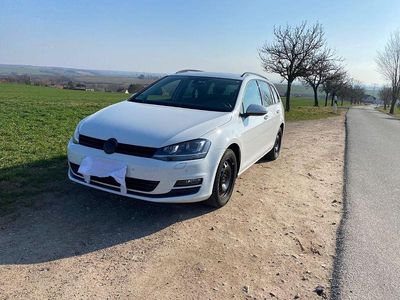 Gebraucht VW Golf VII Comfortline 105 PS (77 kW) 2013 Weiß Kombi