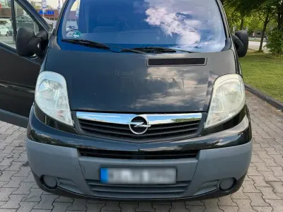 Gebraucht Opel Vivaro 114 PS (83 kW) 2007 Schwarz Van / Kleinbus