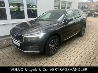 Gebraucht Volvo XC60 Inscription 235 PS (172 kW) 2021 Platinum grey metallic (metallic) SUV