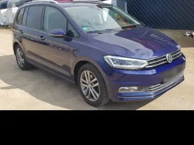 Gebraucht VW Touran 150 PS (110 kW) 2017 Blau Van / Kleinbus